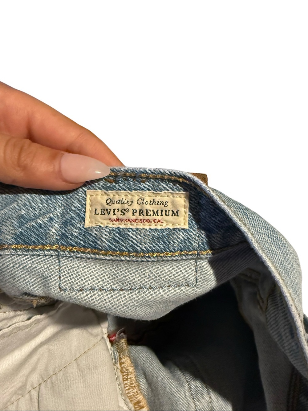 VTG Levi’s Premium Quality Clothing 501 Light Wash Mini Shorts Size 27 - Picture 7 of 10